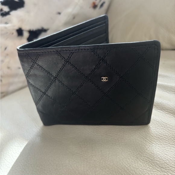 Chanel Black Quilted Wallet - Picture 15 of 15
